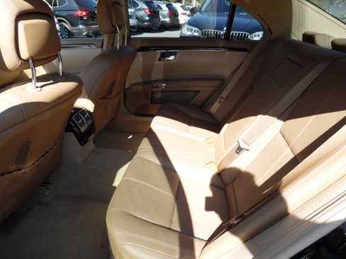 Used 2008 Mercedes-Benz S 550 4MATIC w/ AMG Sport Pkg image 20
