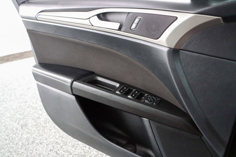 Used 2019 Ford Fusion SE image 21