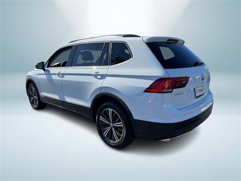 Used 2018 Volkswagen Tiguan S image 4