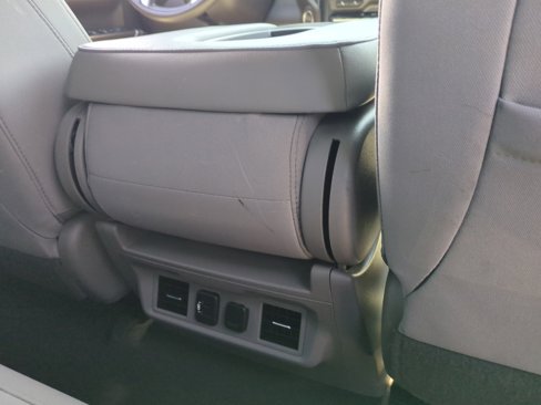 Used 2020 Chevrolet Silverado 1500 LT w/ All-Star Edition image 31