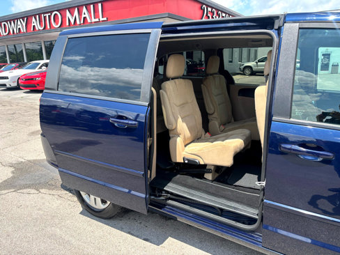 Used 2016 Dodge Grand Caravan SE w/ Quick Order Package 29E SE image 11