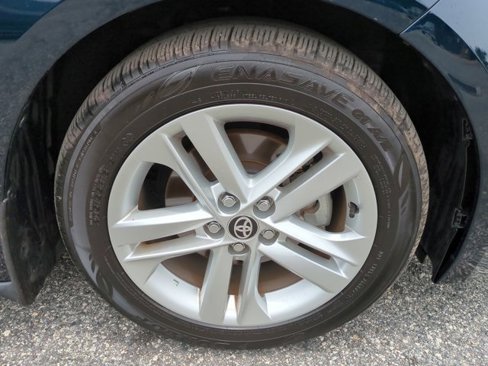 Used 2021 Toyota Corolla SE image 11