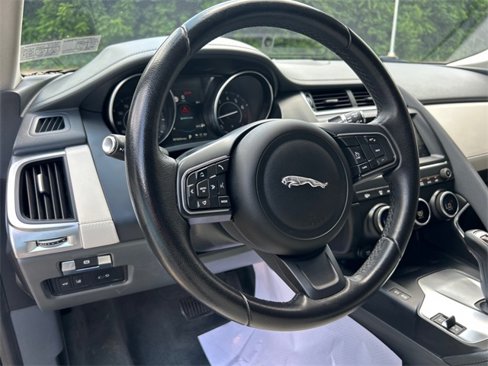 Used 2020 Jaguar E-PACE image 9