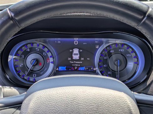 Used 2018 Chrysler 300 S w/ 300S Premium Group image 14