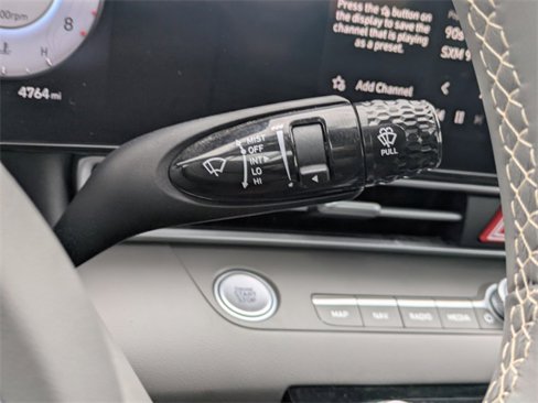 Used 2023 Hyundai Elantra SEL w/ Convenience Package image 27