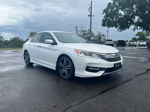 Used 2016 Honda Accord Sport image 4