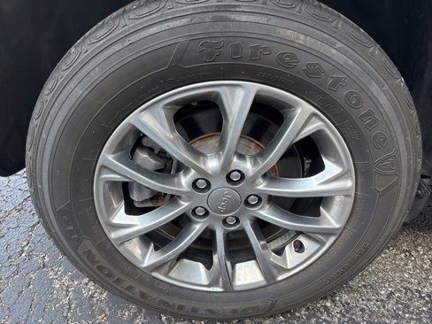 Used 2021 Jeep Cherokee Latitude Lux w/ Comfort/Convenience Group image 28