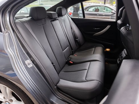 Used 2016 BMW 320i Sedan image 23