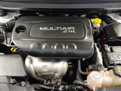 Used 2019 Jeep Cherokee Limited w/ Luxury Group image 30
