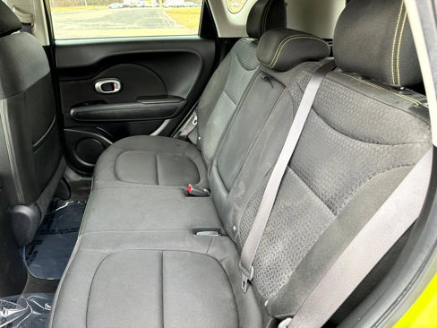 Used 2015 Kia Soul + image 39