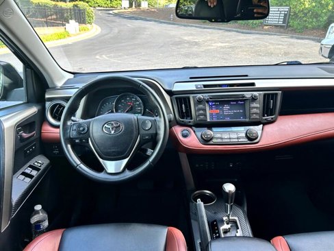 Used 2013 Toyota RAV4 Limited image 16