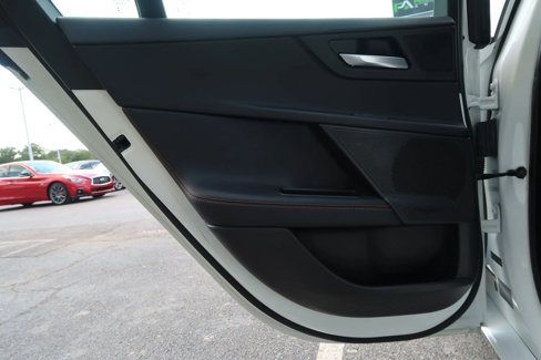 Used 2018 Jaguar XE Prestige image 47