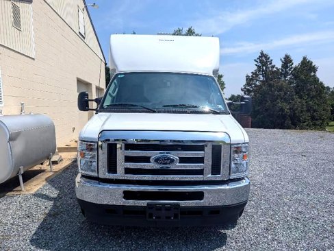 Used 2025 Ford E-350 and Econoline 350 Super Duty w/ Power Equipment Group image 21