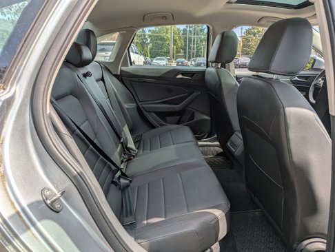 Certified 2021 Volkswagen Jetta SE w/ SE Cold Weather Package image 27
