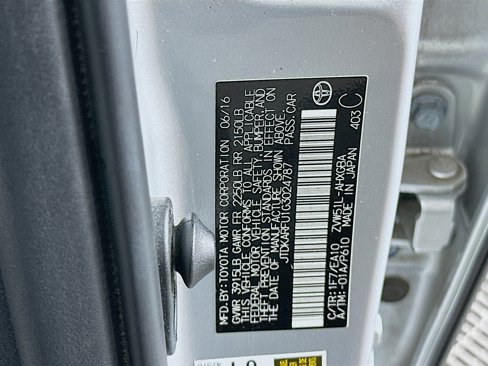Used 2016 Toyota Prius Four image 12