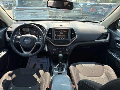Used 2015 Jeep Cherokee Latitude image 14