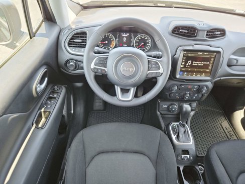 Used 2023 Jeep Renegade Latitude image 11