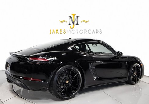 Used 2025 Porsche 718 Cayman image 10
