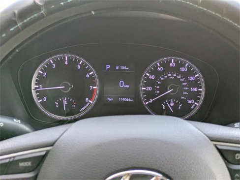 Used 2020 Hyundai Santa Fe SE image 32
