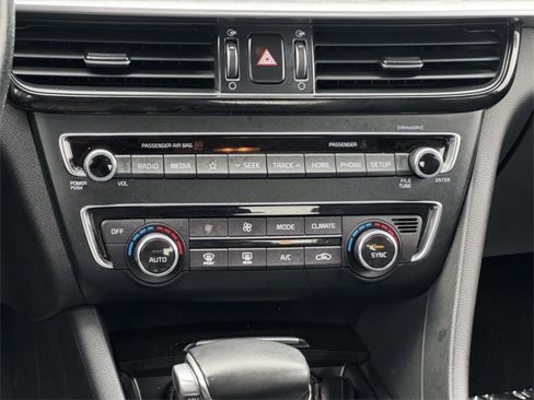 Used 2019 Kia Optima EX image 19