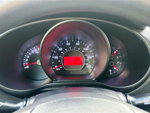 Used 2018 Kia Soul + image 13