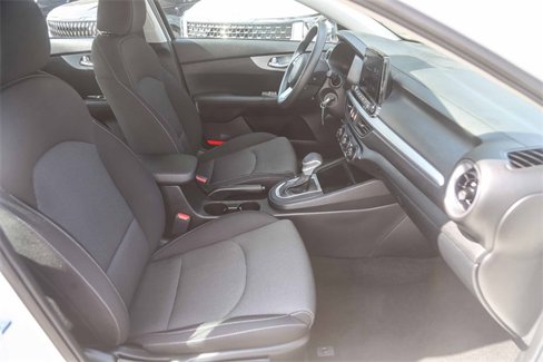 Certified 2023 Kia Forte LXS w/ LXS Technology Package image 17