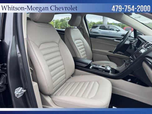 Used 2019 Ford Fusion SEL image 26