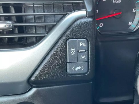 Used 2016 Chevrolet Suburban LTZ image 33