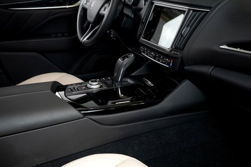 Used 2022 Maserati Levante GT image 49