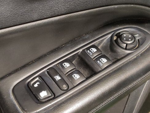 Used 2019 Jeep Compass Altitude image 27