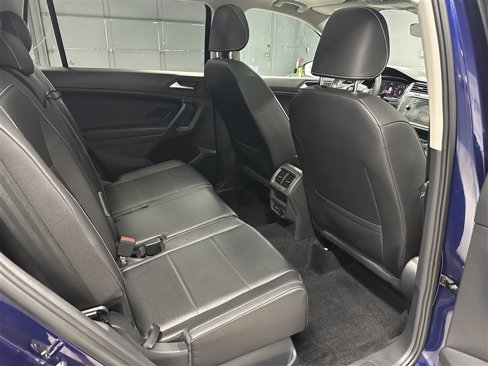 Used 2021 Volkswagen Tiguan SEL image 12