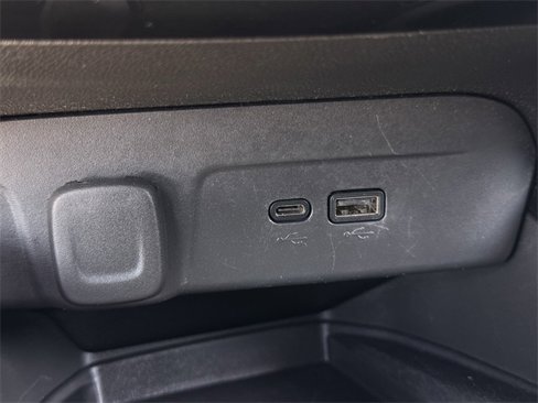 Used 2024 Chevrolet Trax RS w/ Sunroof Package image 21
