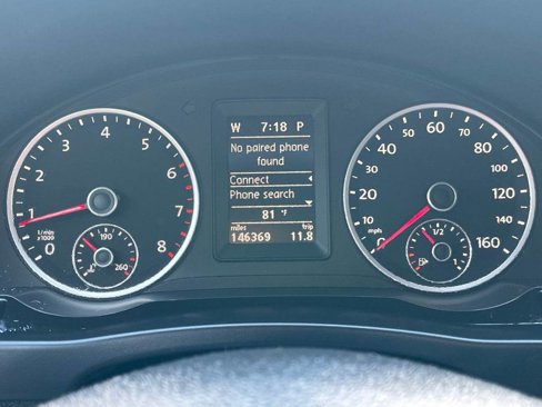 Used 2012 Volkswagen Tiguan SE image 22
