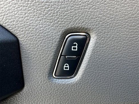 Used 2017 Ford F150 XL w/ Equipment Group 101A Mid image 20