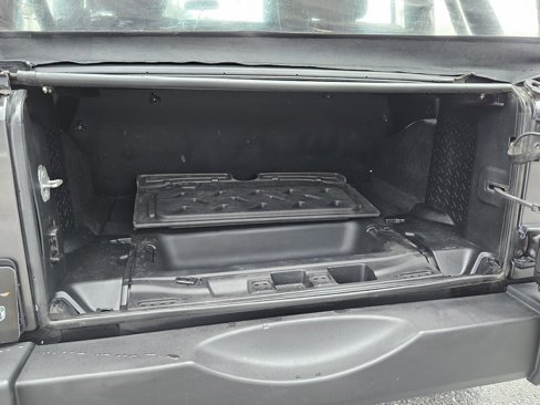 Used 2014 Jeep Wrangler Unlimited Sport image 6