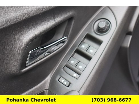 Used 2020 Chevrolet Trax LT w/ Driver Confidence Package image 18