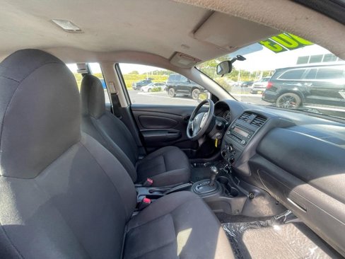 Used 2017 Nissan Versa S Plus image 6
