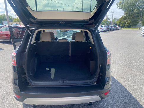 Used 2017 Ford Escape Titanium image 12
