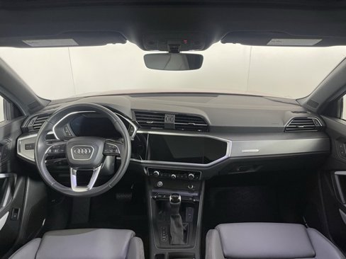 Used 2020 Audi Q3 2.0T Premium Plus image 18