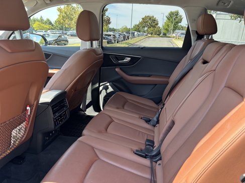 Used 2020 Audi Q7 3.0T Premium Plus w/ Premium Plus Package image 34