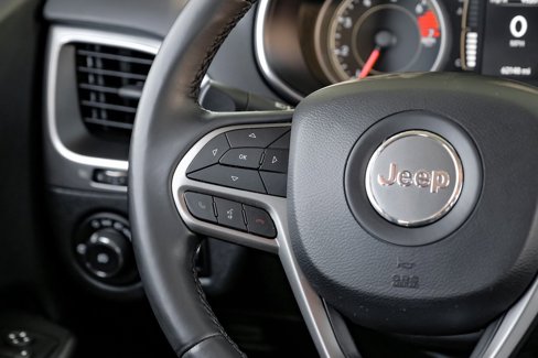 Used 2019 Jeep Cherokee Latitude Plus image 26