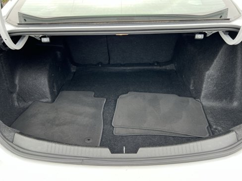 Used 2024 Chevrolet Malibu LT image 24