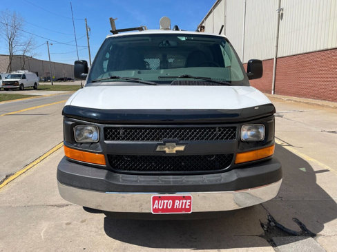 Used 2014 Chevrolet Express 2500 image 2