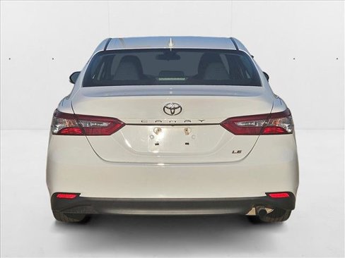 Used 2019 Toyota Camry LE image 7