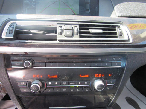 Used 2009 BMW 750i image 14
