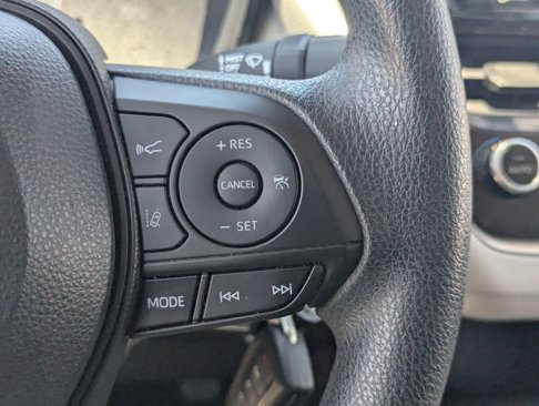 Used 2021 Toyota Corolla LE w/ Carpet Mat Package (TMS) image 25