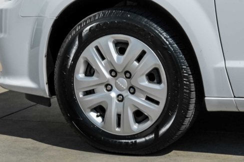Used 2019 Dodge Grand Caravan SE image 46
