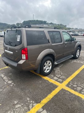 Used 2008 Nissan Pathfinder SE w/ Premium Pkg image 5