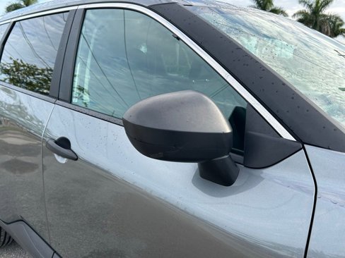 Used 2023 Nissan Rogue S image 23