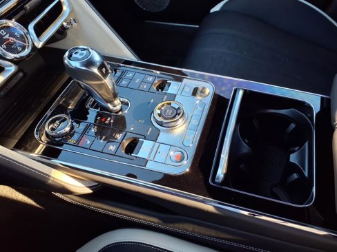 New 2025 Bentley Flying Spur Plug-In Hybrid image 14